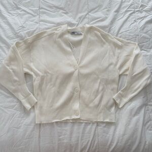 Zara Women's Cream Sweater Small